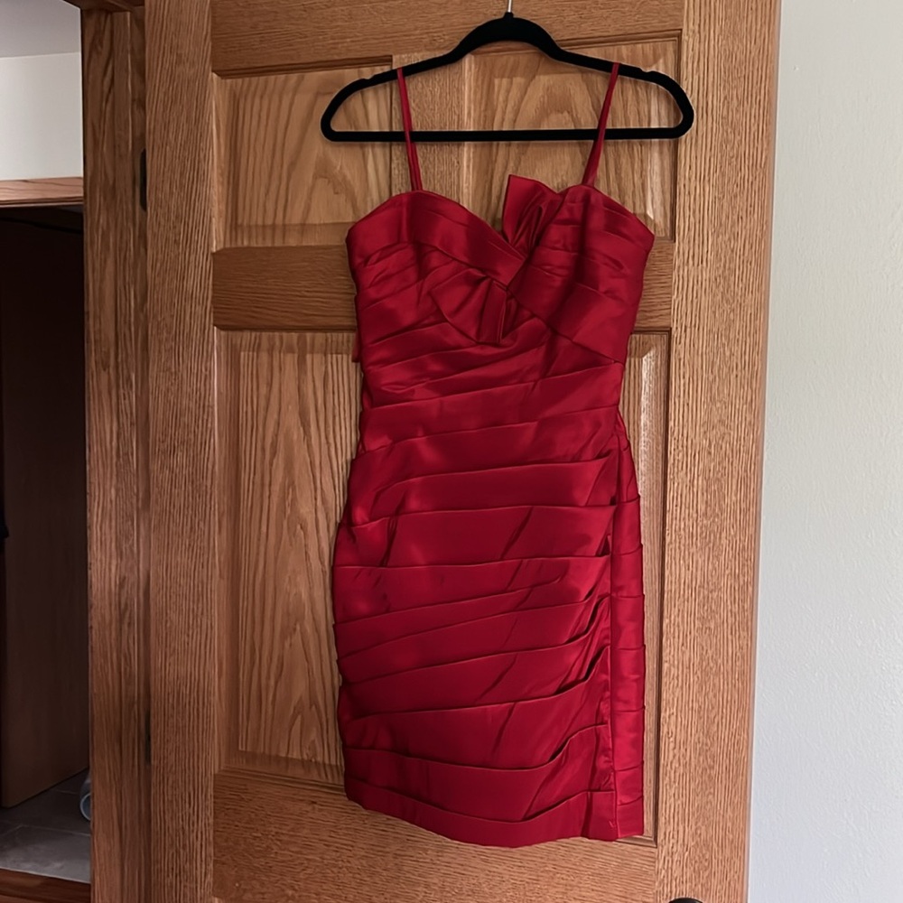 Red bow mini dress size 6, fits like 4